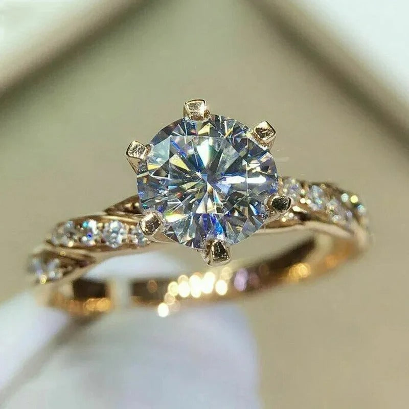 Huitan Classic 6 Claw Cubic Zirconia Ring